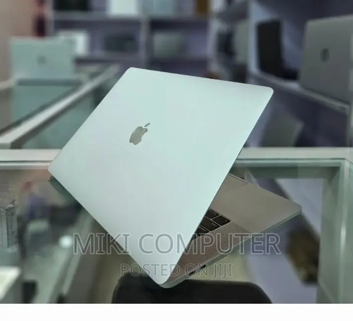 New Laptop Apple MacBook Air 2019 16GB Intel Core i7 SSD 512GB