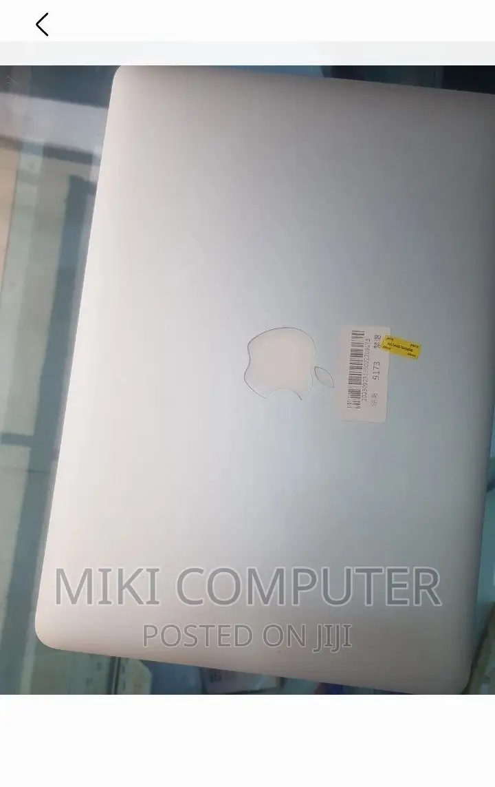 New Laptop Apple MacBook Pro 2015 8GB Intel Core I5 SSD 256GB