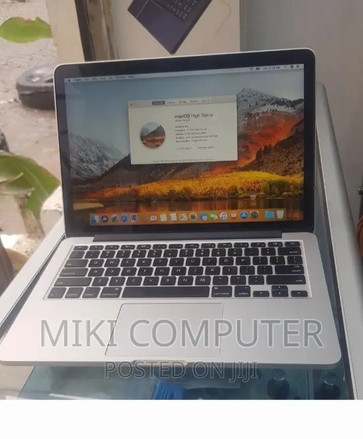New Laptop Apple MacBook Pro 2015 8GB Intel Core I5 SSD 256GB