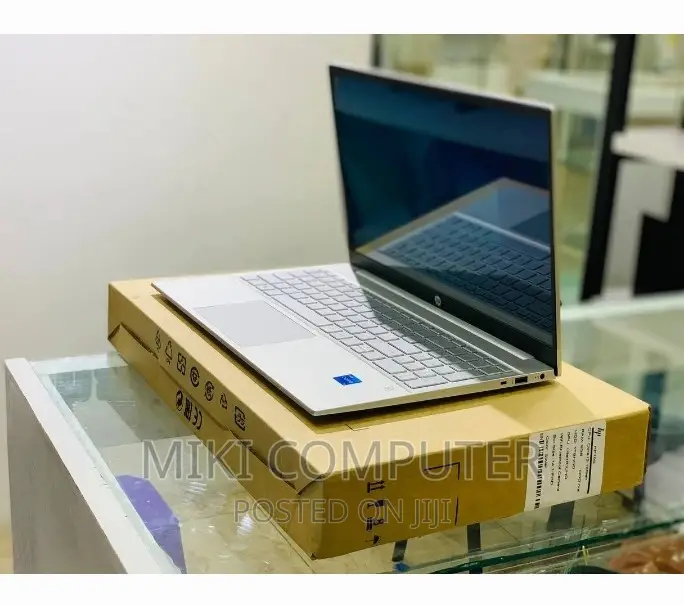 New Laptop HP Stream Notebook 8GB Intel Core i5 SSD 512GB