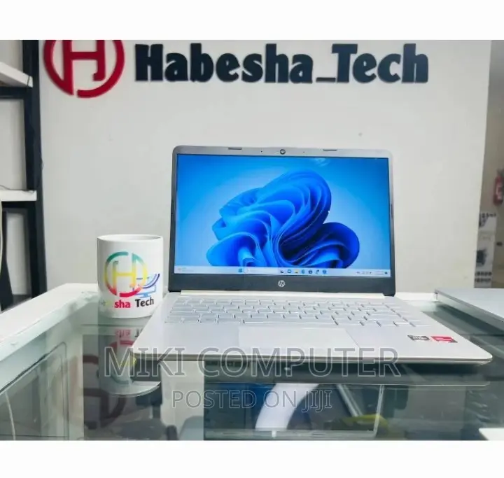 New Laptop HP Stream Notebook 8GB AMD Ryzen 3 SSD 512GB