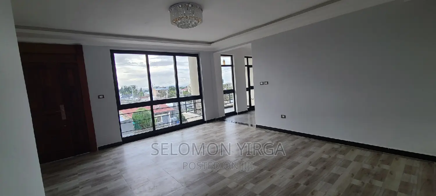 3bdrm Apartment in አድስ አበባ, Bole for rent