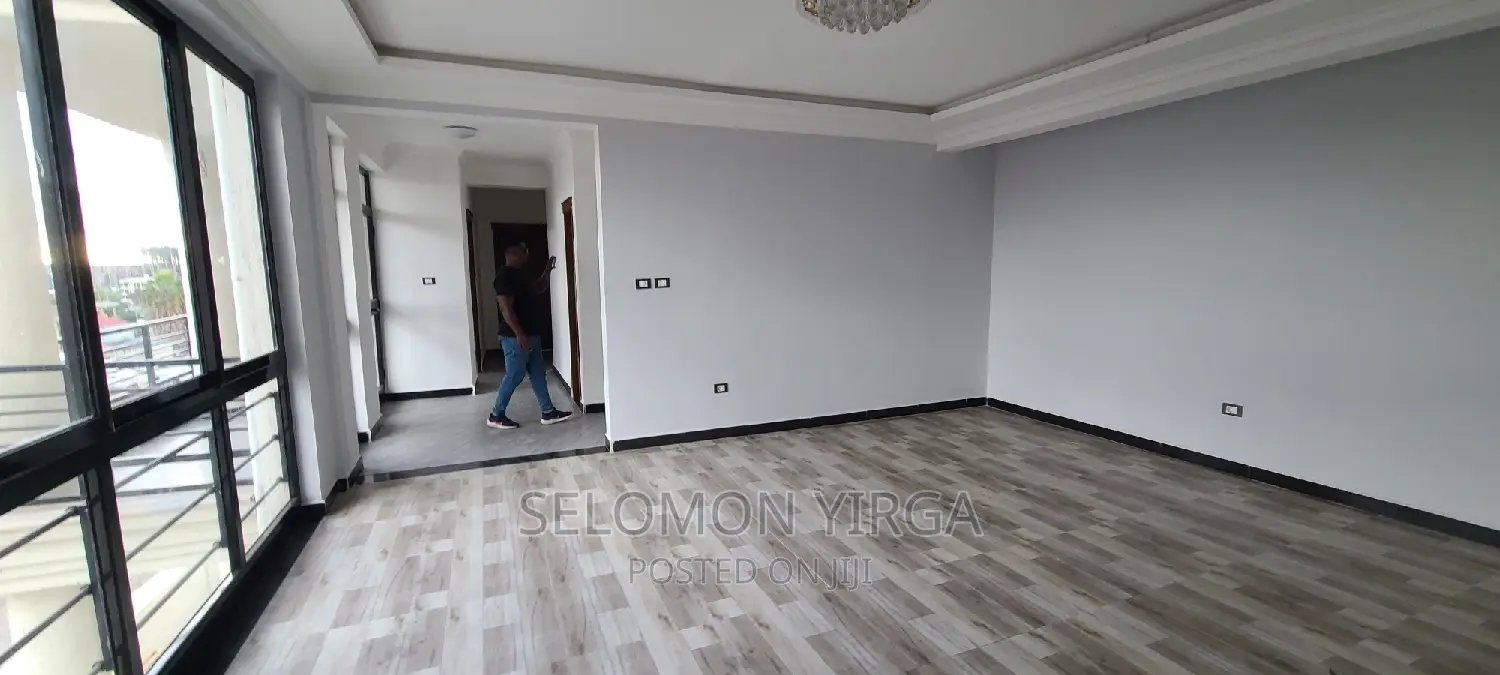 3bdrm Apartment in አድስ አበባ, Bole for rent