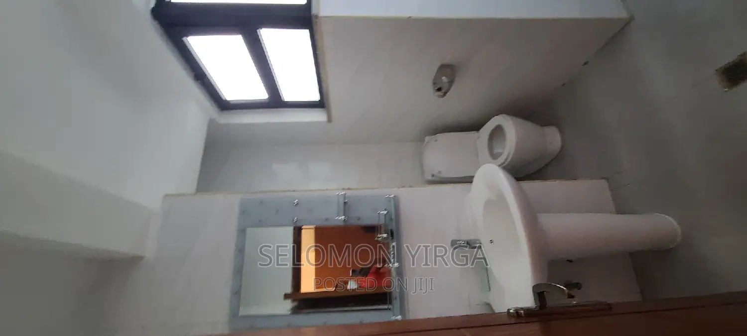 3bdrm Apartment in አድስ አበባ, Bole for rent
