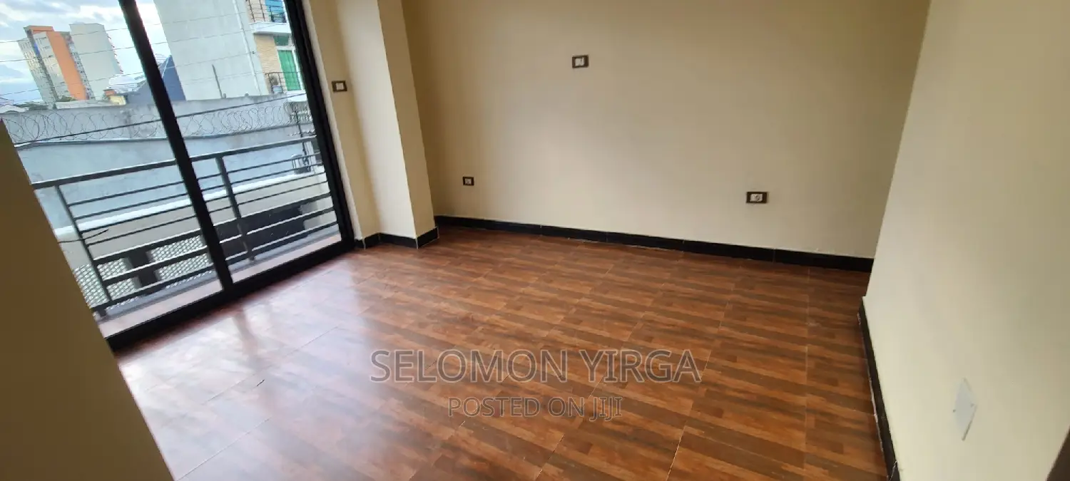 3bdrm Apartment in አድስ አበባ, Bole for rent