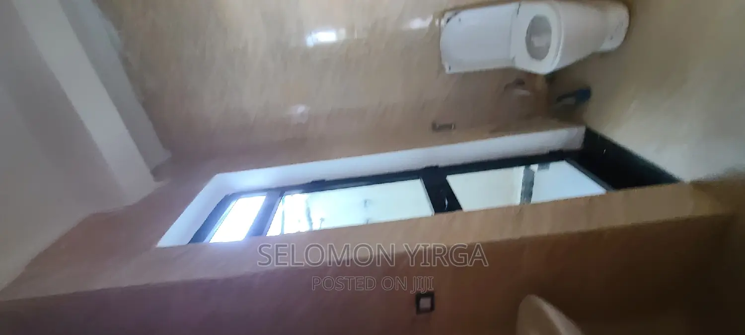 3bdrm Apartment in አድስ አበባ, Bole for rent