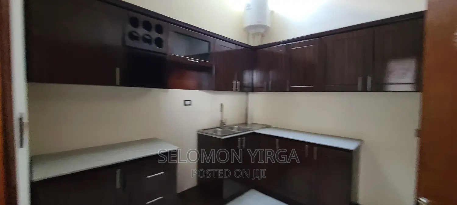 3bdrm Apartment in አድስ አበባ, Bole for rent