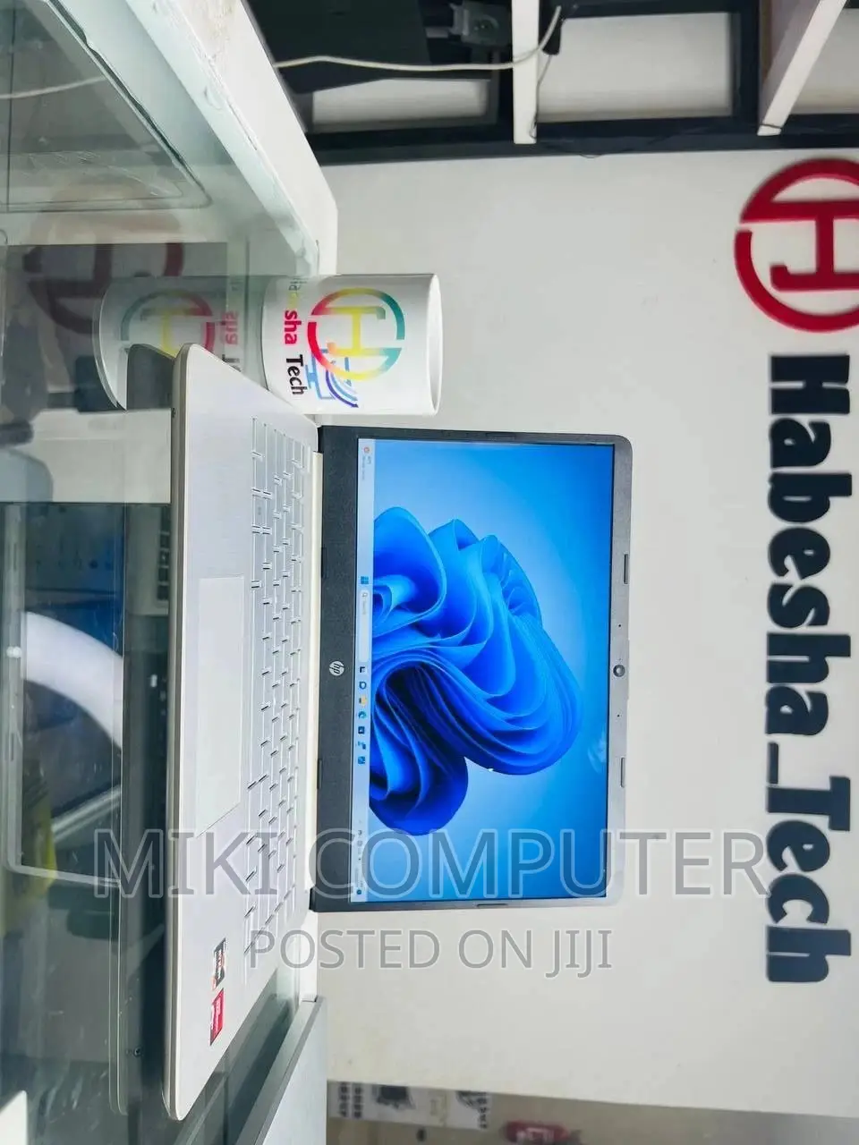 New Laptop HP Stream Notebook 8GB AMD Ryzen 3 SSD 512GB