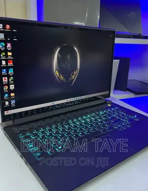 Photo - New Laptop Alienware M17x R2 16GB Intel Core I7 SSD 1T