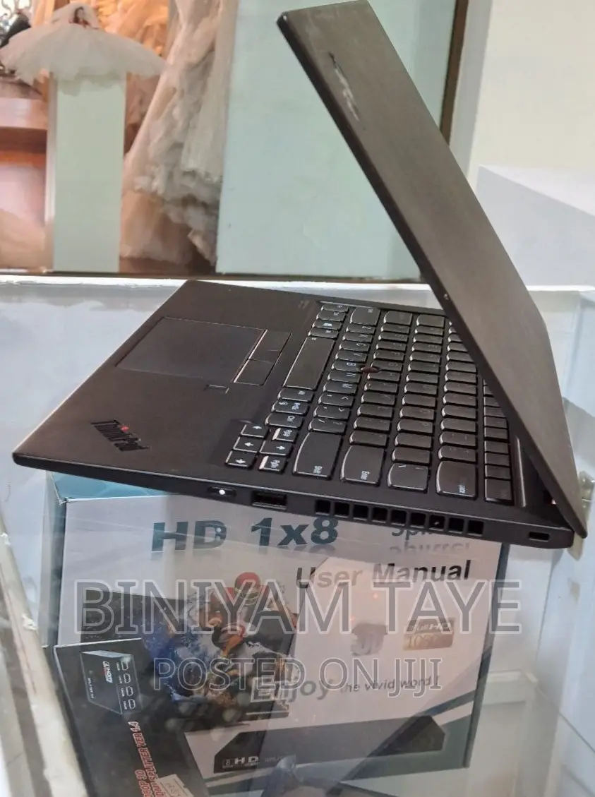 New Laptop Lenovo ThinkPad X1 Carbon 16GB Intel Core I7 SSD 512GB