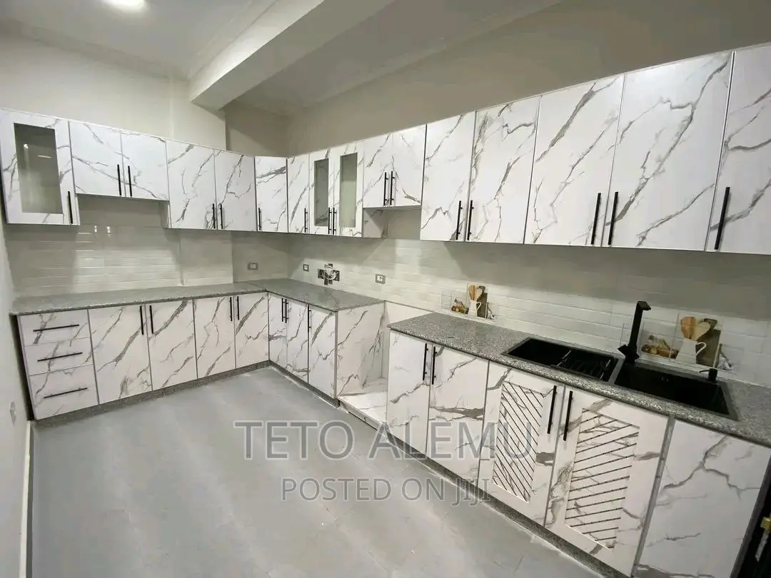 5bdrm House in House For Sale, Bole for sale