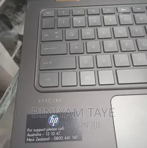 New Laptop HP Spectre 8GB Intel Core I7 SSD 750GB