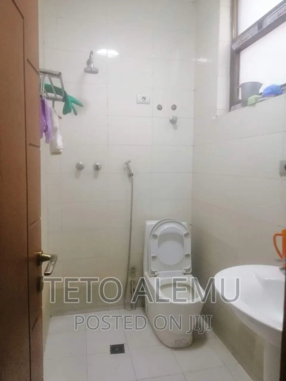 7bdrm House in House For Sale, Akaky Kaliti for sale