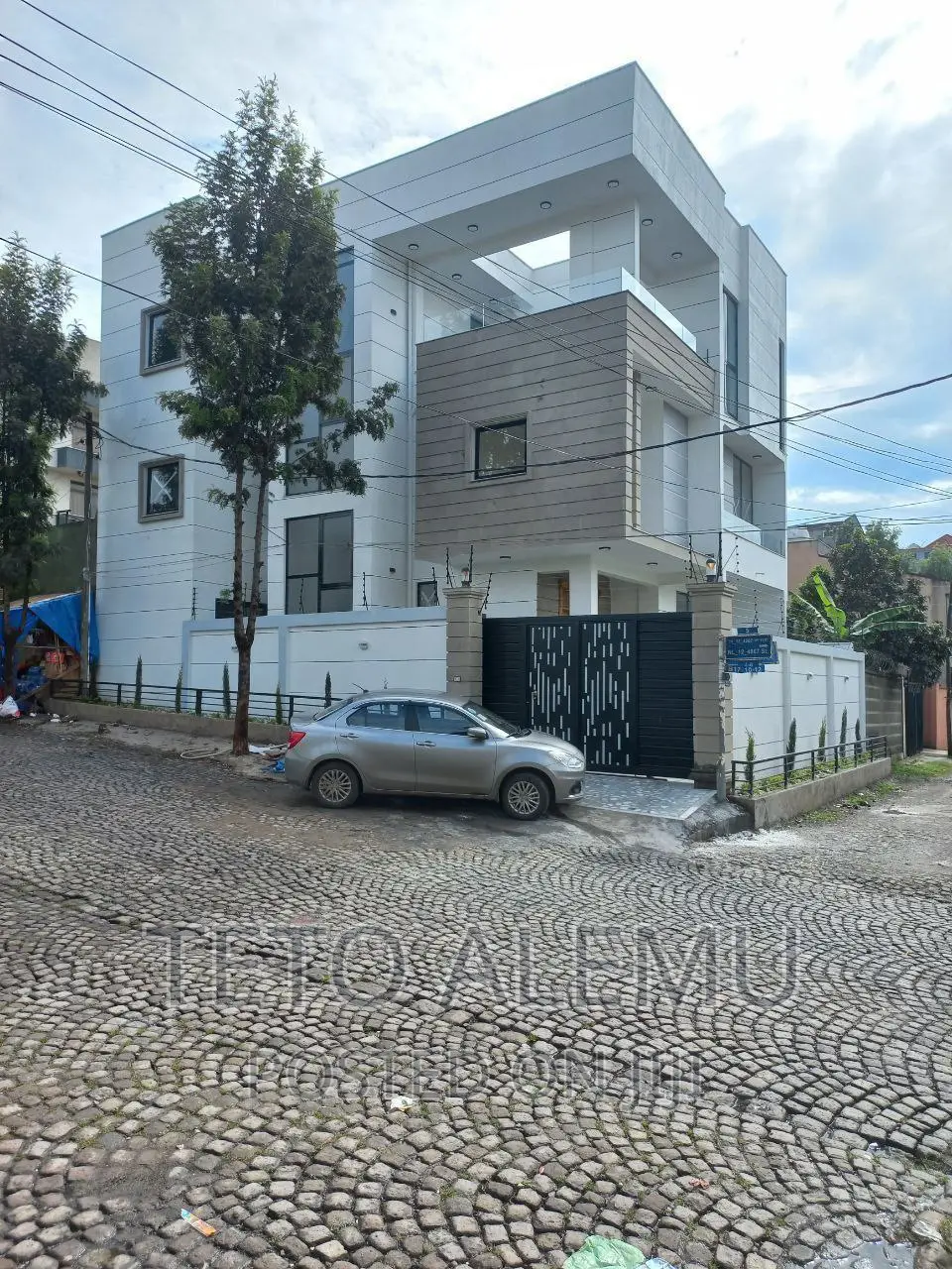 5bdrm House in House For Sale, Nifas Silk-Lafto for sale