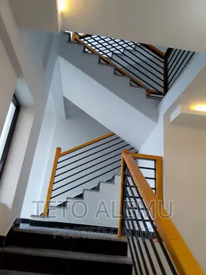 5bdrm House in House For Sale, Nifas Silk-Lafto for sale