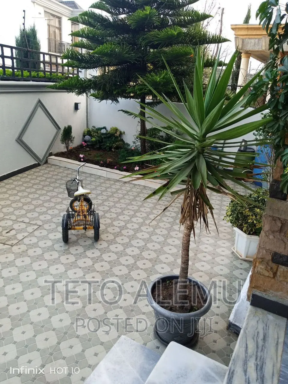 Furnished 5bdrm House in House For Sale, Bole for sale