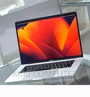 New Laptop Apple MacBook Pro 2017 16GB Intel Core I7 SSD 512GB
