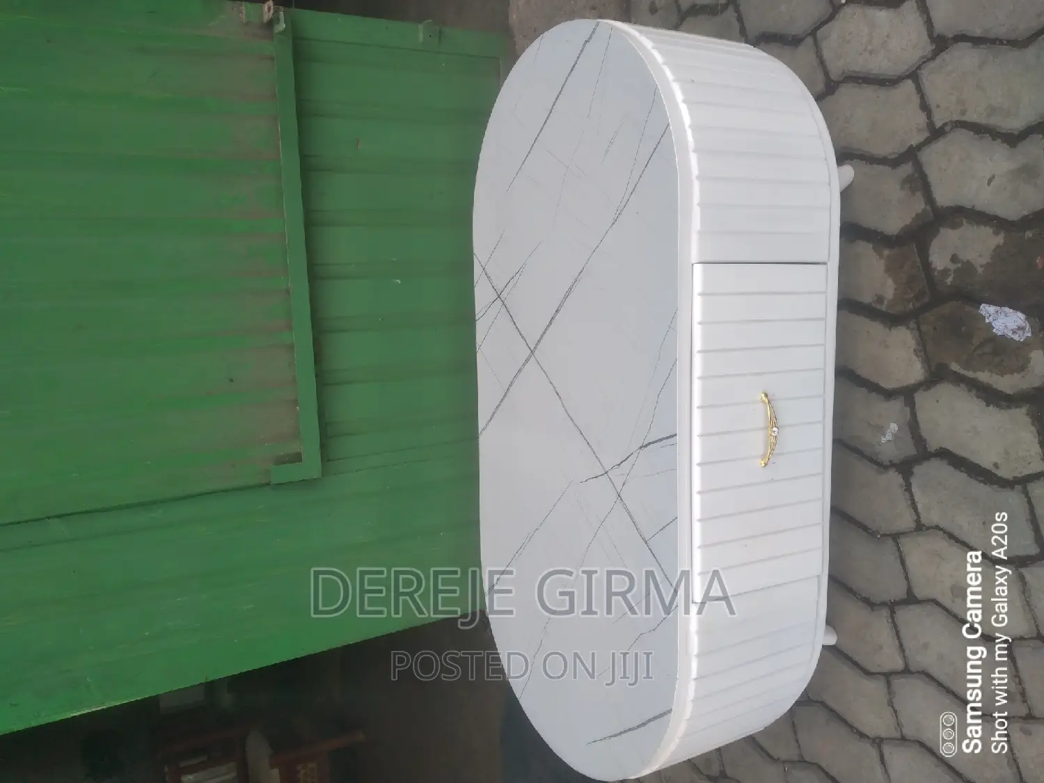 ላምኔት የሶፋ ጠረጴዛ