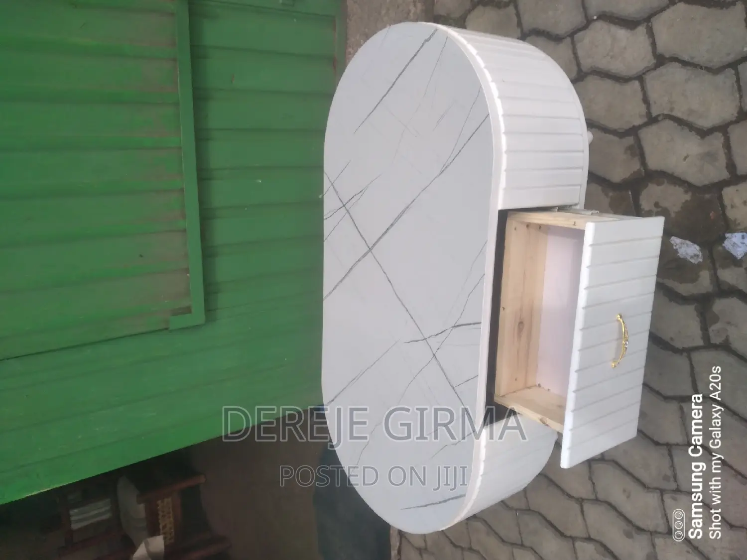 ላምኔት የሶፋ ጠረጴዛ