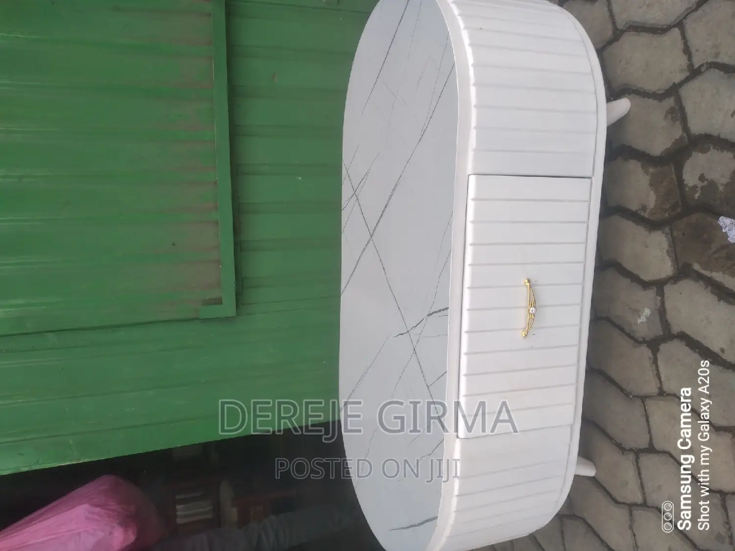 ላምኔት የሶፋ ጠረጴዛ