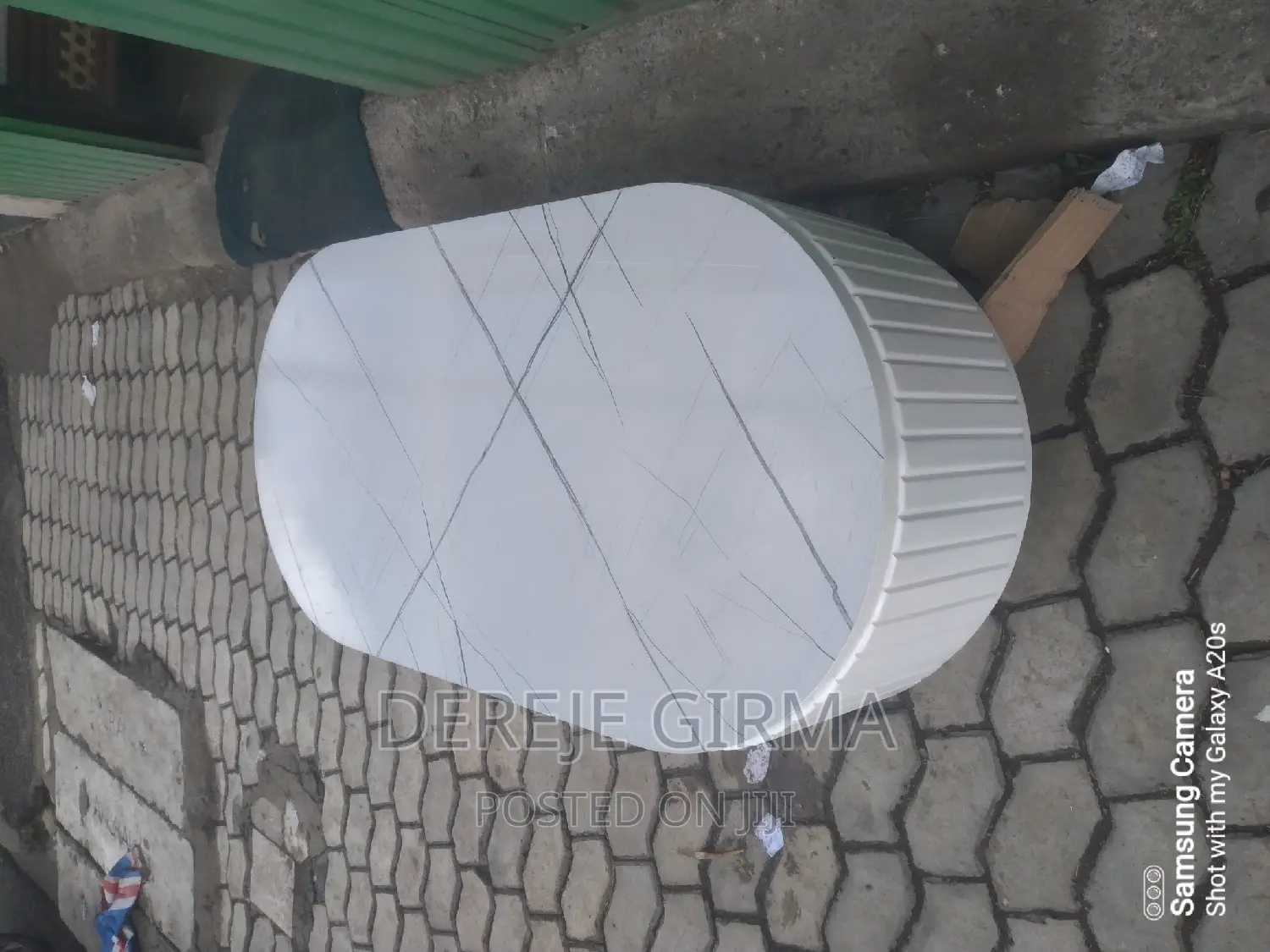 ላምኔት የሶፋ ጠረጴዛ