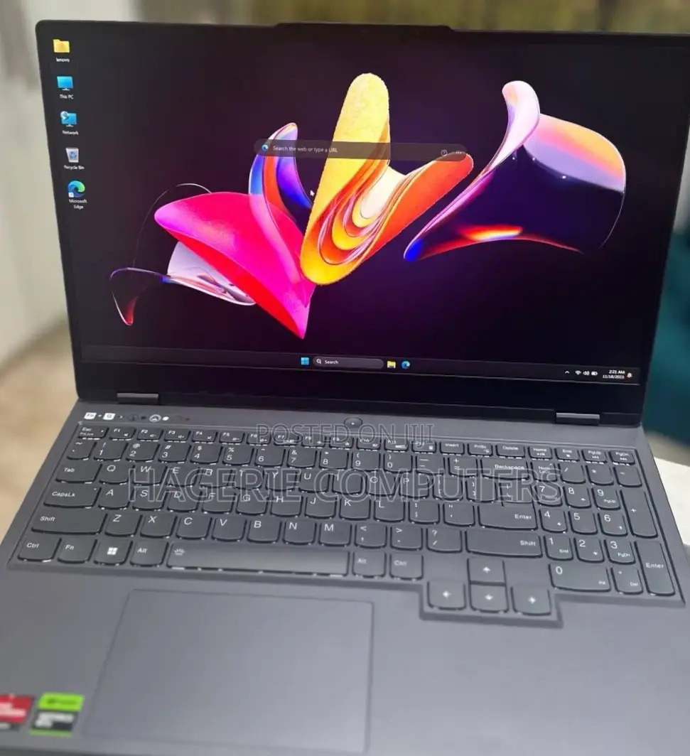 New Laptop Lenovo Legion 5 16GB AMD Ryzen 7 SSD 512GB