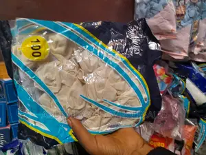 ለጌጠጌጥ ለሰርግ ለልደት የፊኘ አይናቶች እኘ ገር ይገኘሉ