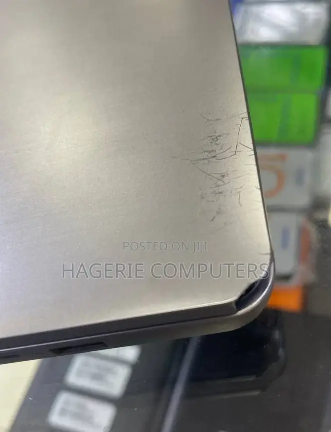 New Laptop Lenovo IdeaPad Y560 12GB Intel Core I7 SSD 512GB