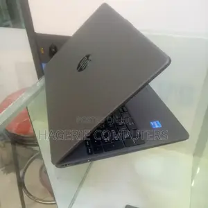 Photo - New Laptop HP 8GB Intel Core I5 SSD 512GB