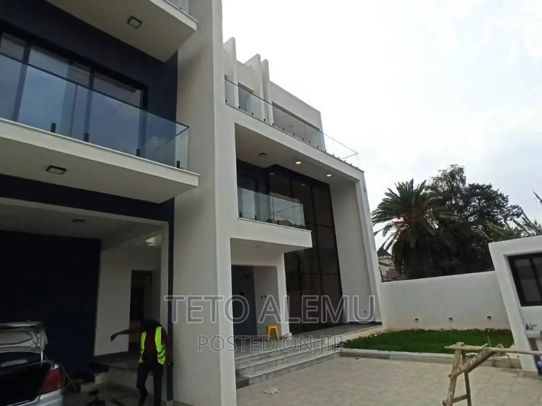 Furnished 7bdrm House in House For Sale, Bole for sale