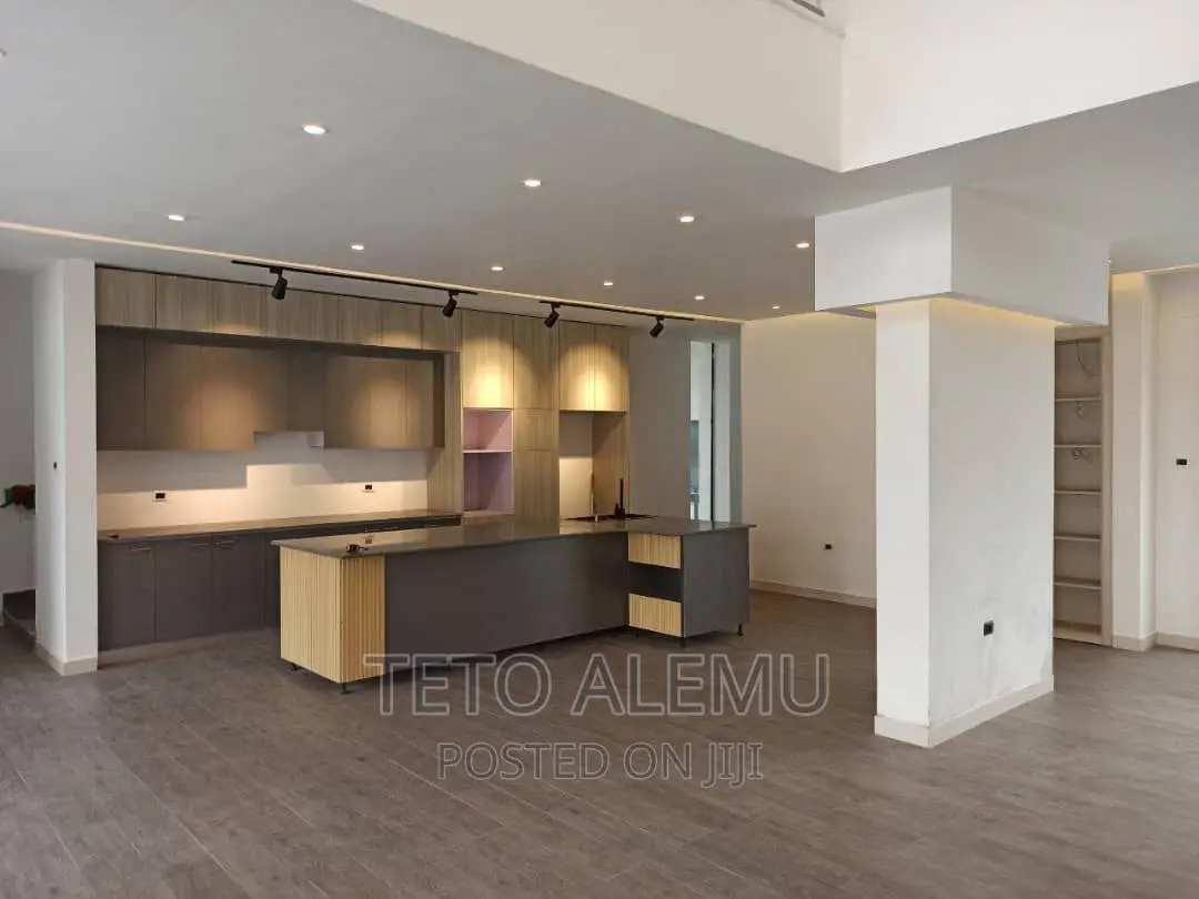 Furnished 7bdrm House in House For Sale, Bole for sale