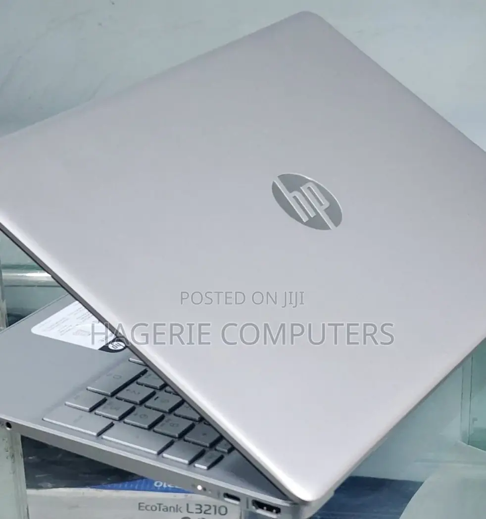 New Laptop HP Stream Notebook 8GB Intel Core I3 SSD 256GB
