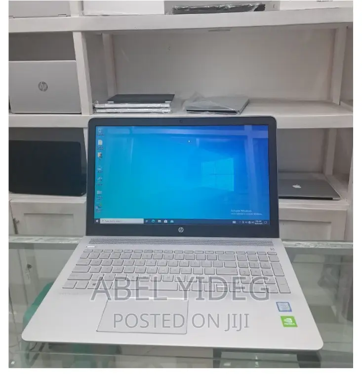 New Laptop HP Pavilion 15 8GB Intel Core I5 HDD 1T