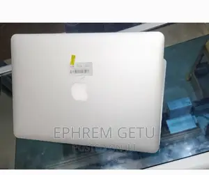 Photo - New Laptop Apple MacBook Pro 2015 8GB Intel Core I5 SSD 256GB