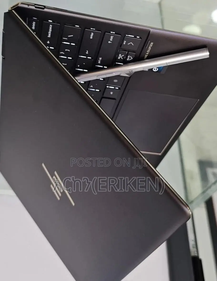 New Laptop HP Spectra 13 16GB Intel Core i7 SSD 1T