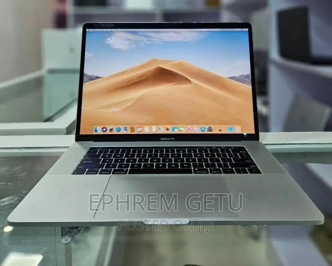 New Laptop Apple MacBook Pro 2019 16GB Intel Core i7 SSD 512GB