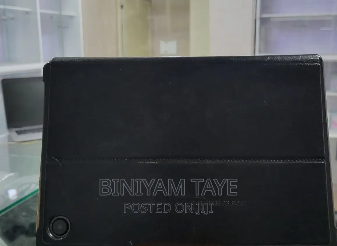 New Laptop Samsung Galaxy Book 2 4GB SSD 60GB