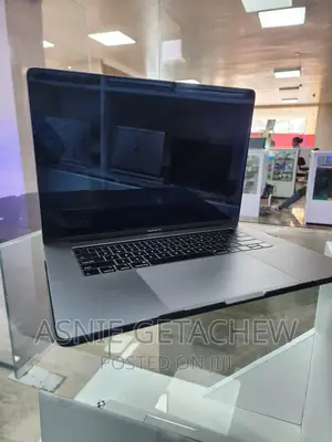New Laptop Apple MacBook Pro 2019 16GB Intel Core I5 SSD 256GB