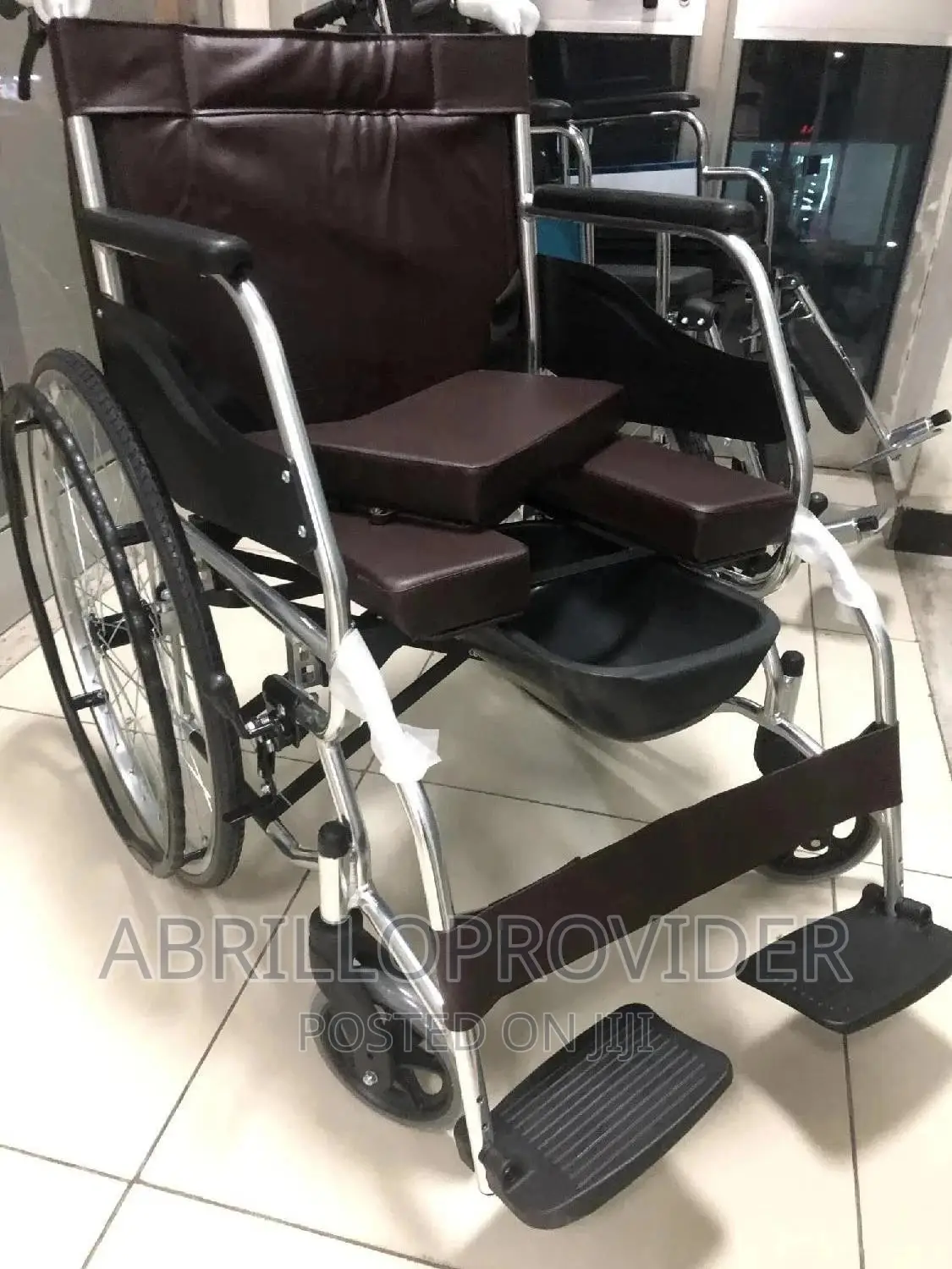 Toilet Wheelchair/Commode Wheelchair~Wheelchair~Wheelchair