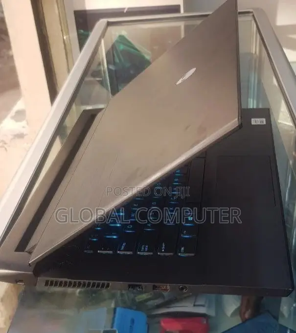 New Laptop Alienware Area-51m 16GB Intel Core I7 SSD 1T