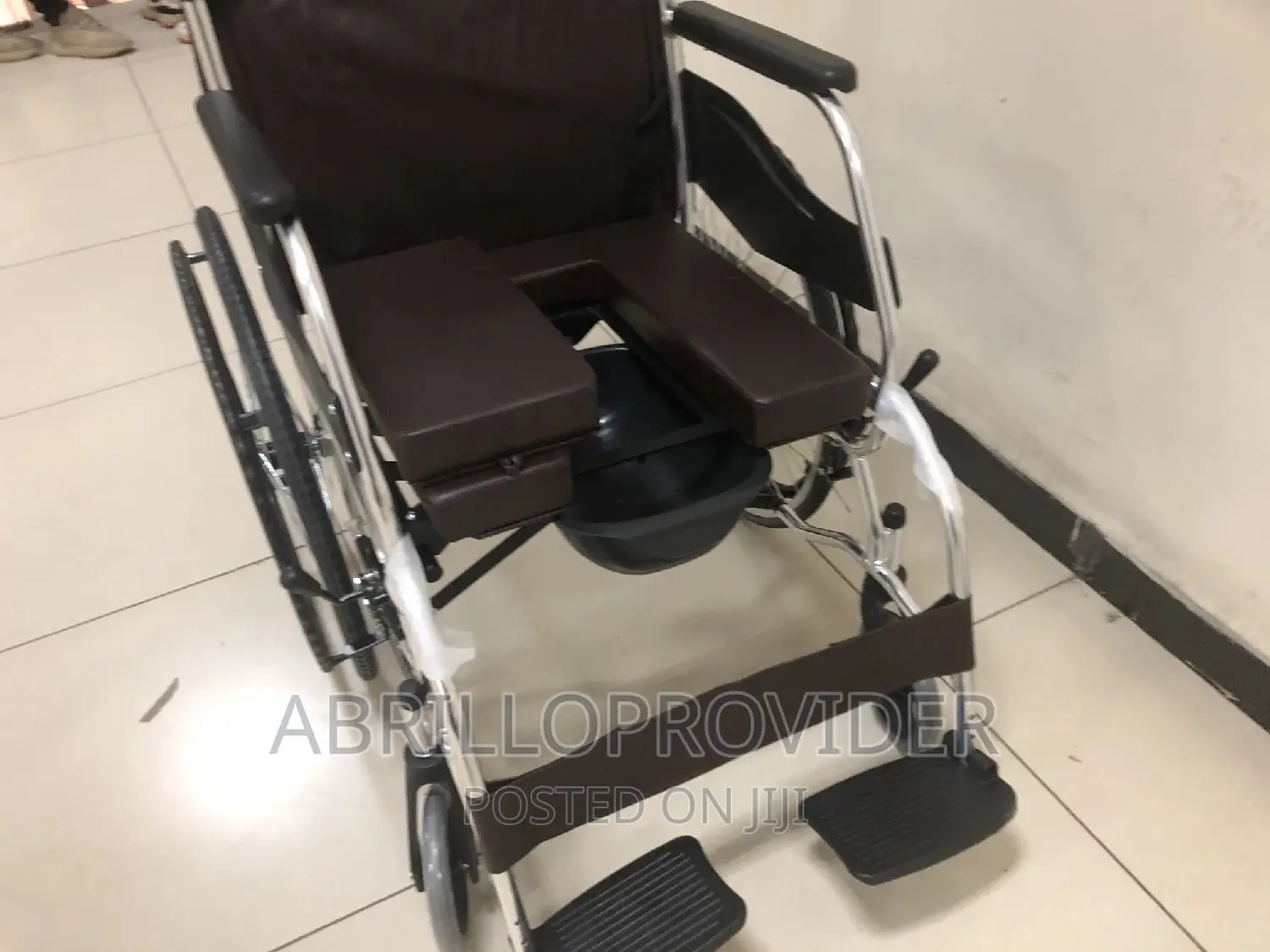 Toilet Wheelchair~Wheelchair#Wheelchair*Wheelchair/Wheelchar