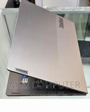 New Laptop Lenovo ThinkBook 13 8GB Intel Core I7 SSD 512GB