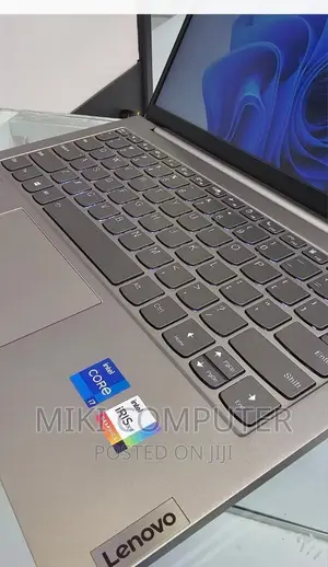 New Laptop Lenovo ThinkBook 13 8GB Intel Core I7 SSD 512GB