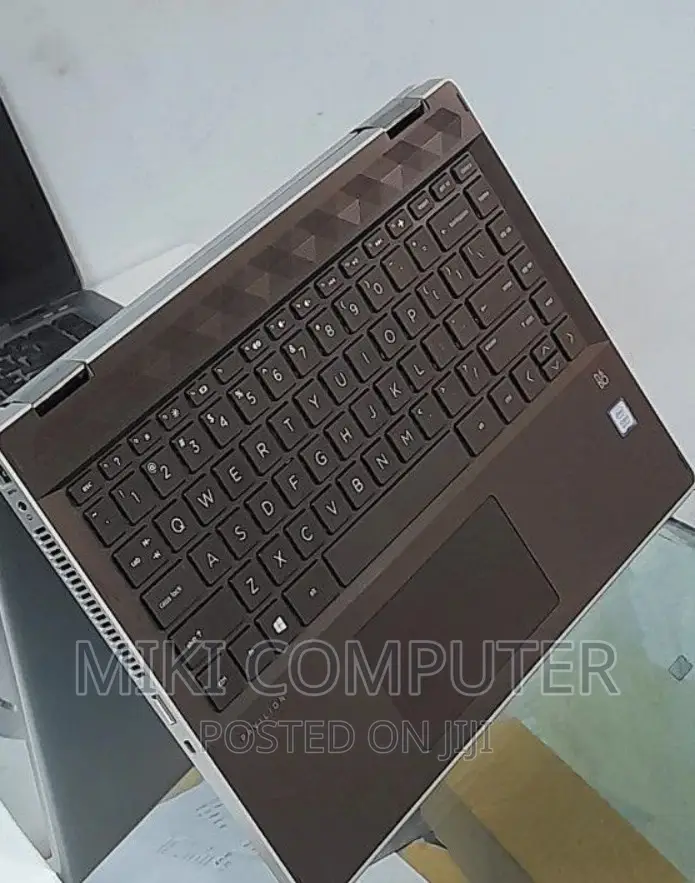 New Laptop HP Pavilion 15 8GB Intel Core I5 SSD 256GB