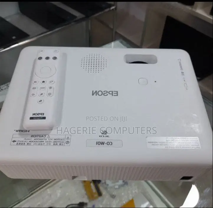 Brand New EPSON Co-W01 Model Projector
