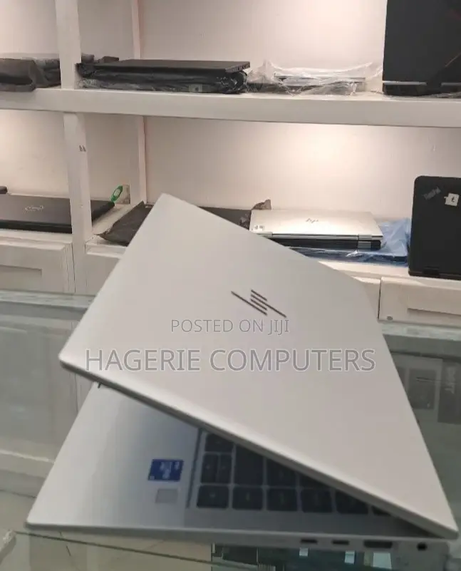 New Laptop HP EliteBook 840 G8 16GB Intel Core I5 SSD 512GB