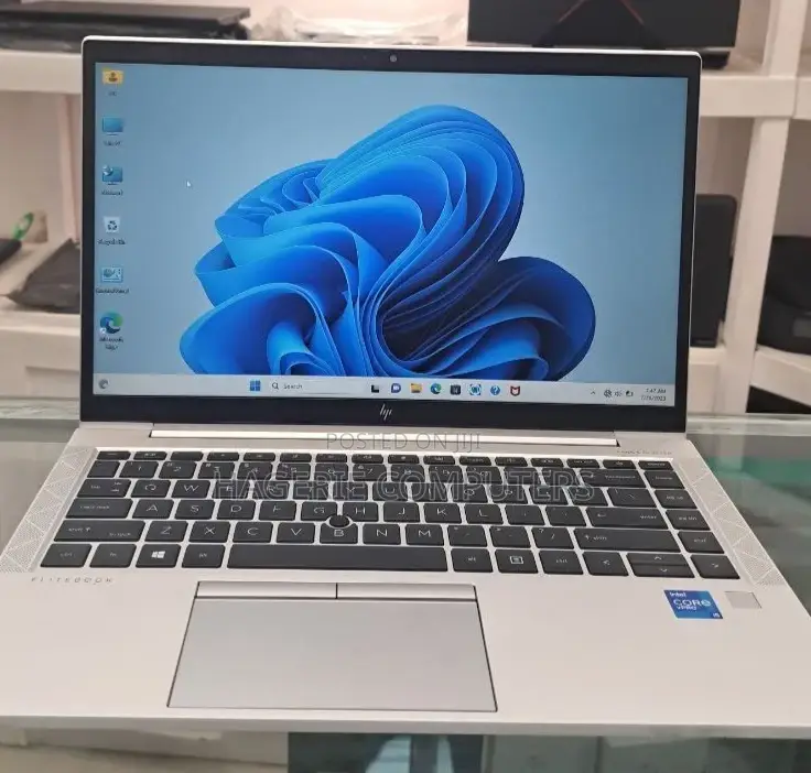 New Laptop HP EliteBook 840 G8 16GB Intel Core I5 SSD 512GB