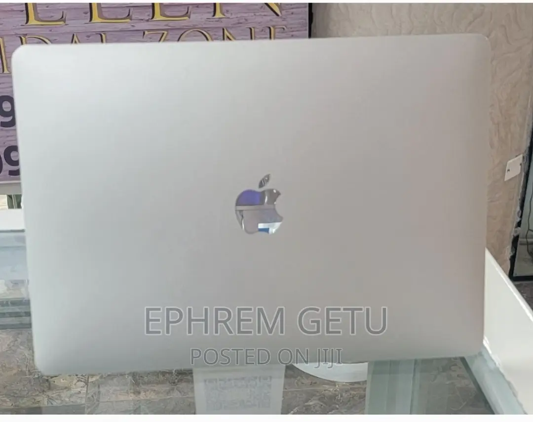 New Laptop Apple MacBook Pro 2017 8GB Intel Core I5 SSD 128GB