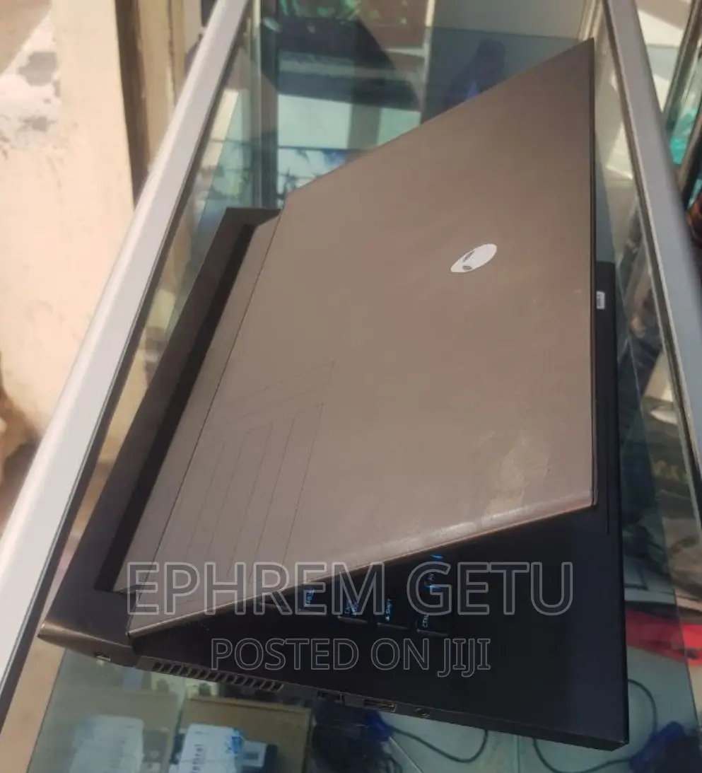 New Laptop Alienware Area-51m 16GB Intel Core I7 SSD 1T