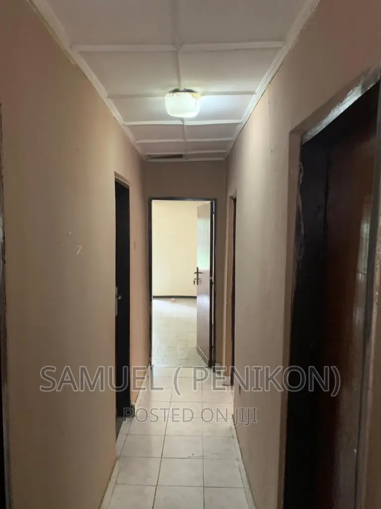3bdrm House in Villa House, Arada for sale
